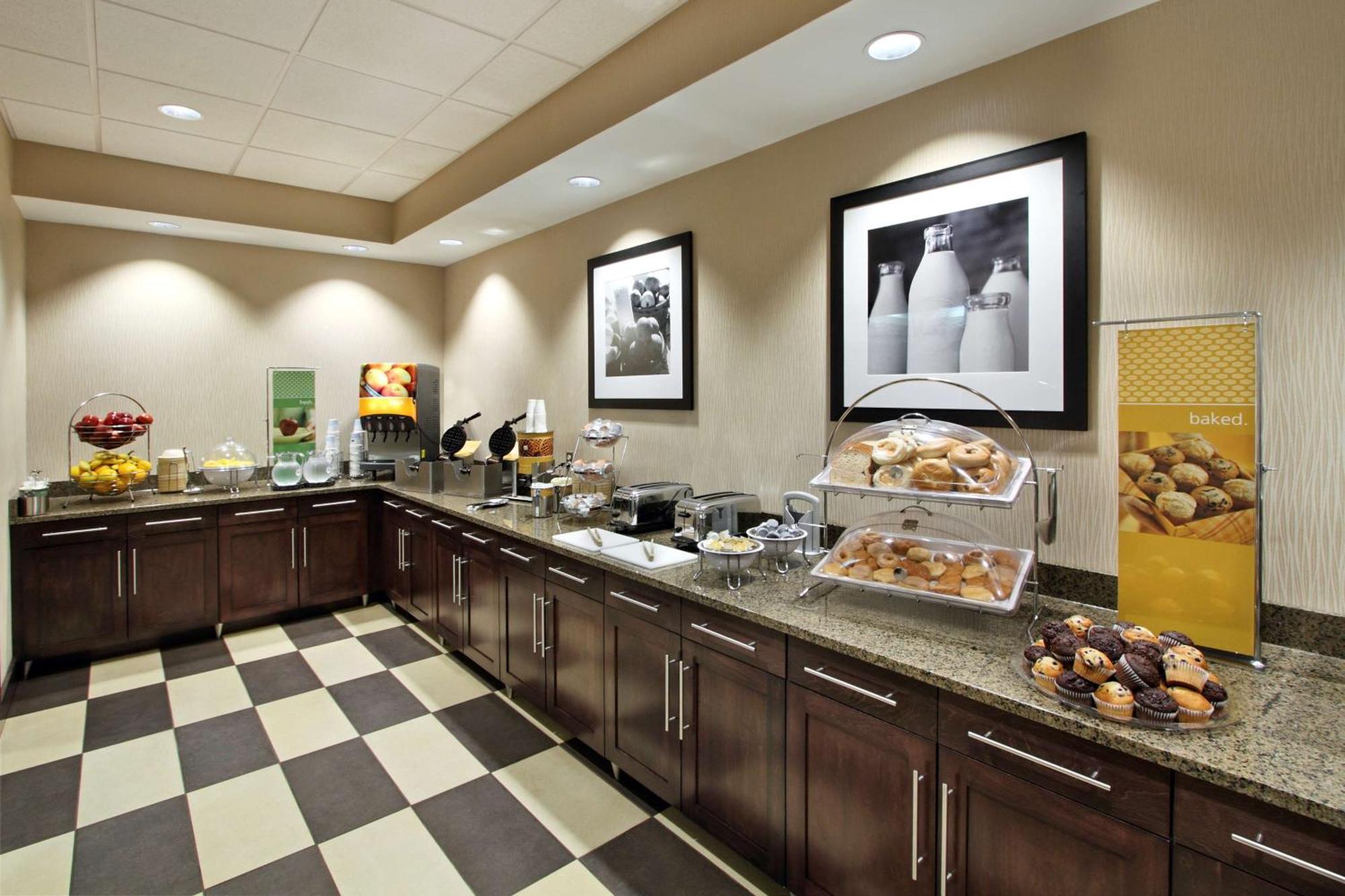Hampton Inn Hagerstown Buitenkant foto